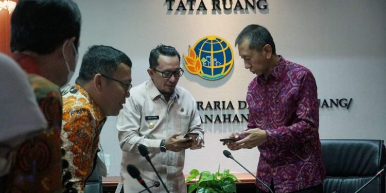 Konsultasi dengan Dirjen Tata Ruang, Bupati Tanah Datar Bahas Keberlanjutan Revisi Ranperda RTRW
