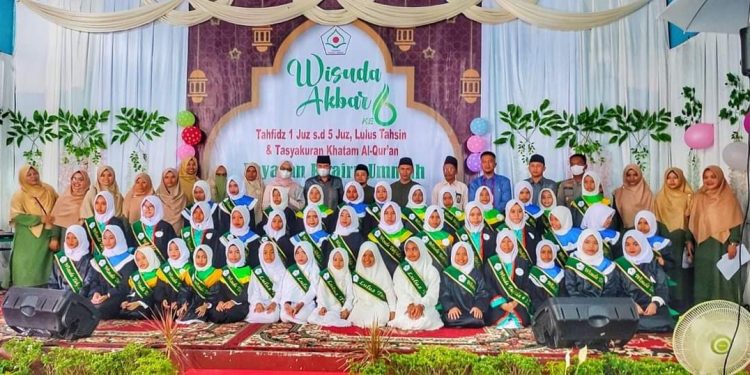 Hadiri Wisuda Tahfidz, Wako Deri Asta: Ciptakan Generasi Penerus Miliki Kehidupan Beragama