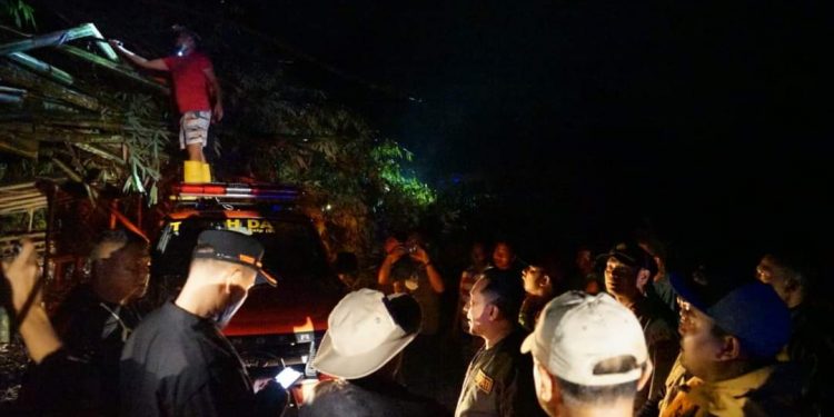 Bupati Eka Putra Arahkan Langsung Penanganan Bencana Puting Beliung di Padang Ganting