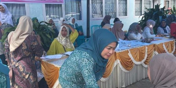 Ketua TP PKK Tanah Datar Lise Eka Putra: KB Baik untuk Kesehatan dan Kesejahteraan