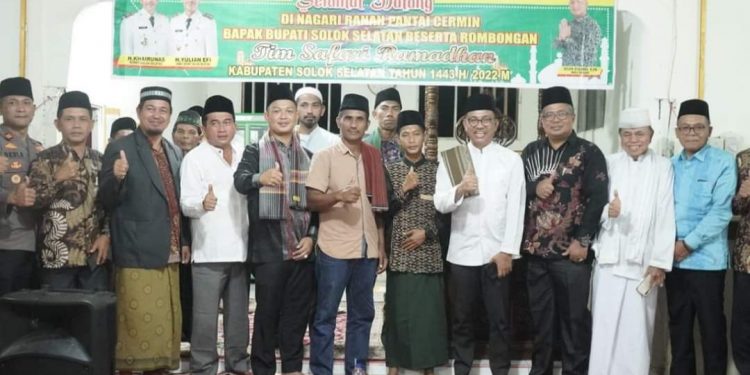 Silaturahmi Dengan Masyarakat, TSR Pemkab Solok Selatan Kunjungi 24 Masjid dan Mushalla