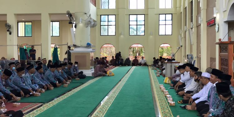 Bupati Benny Dwifa Yuswir Lepas JCH Sijunjung
