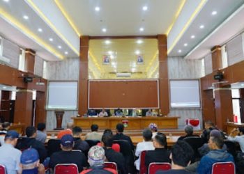 Pemko Bukittinggi Sosialisasikan Rencana Pembangunan Awning Pada Pedagang-Pemilik Toko Jalan Minangkabau