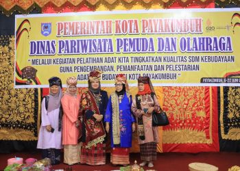 Wakil Ketua DPRD Kota Payakumbuh Wulan Denura Hadiri Pelatihan Adat