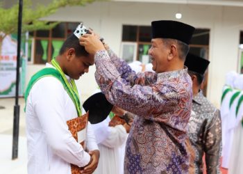 Bupati Rusma Yul Anwar Hadiri Pemberian Ijazah Santri Ponpes MTI Sabilul Jannah Timbulun