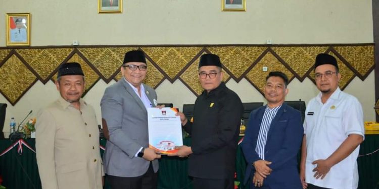 Paripurna, Pemko dan DPRD Kota Padang Setujui Ranperda Penyelenggaraan Transportasi Darat Jadi Perda