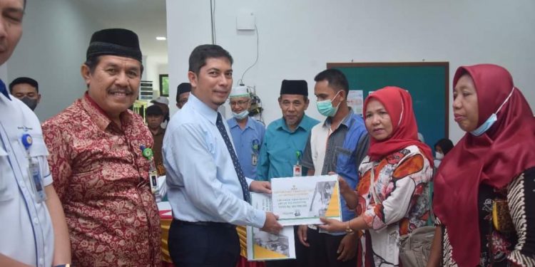 BAZNas Kota Sawahlunto Salurkan Zakat Periode Juli