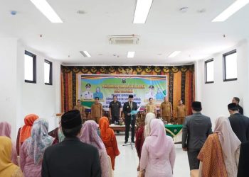 Bupati Sijunjung Benny Dwifa Yuswir Lantik Pejabat