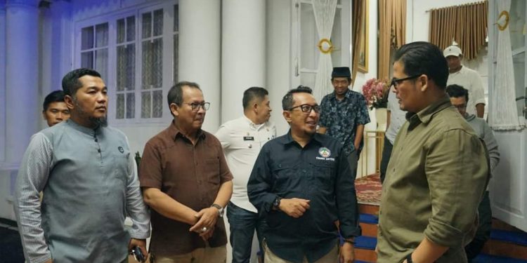 Ketua IKPT dan Pengurus Disambut Bupati Eka Putra di Rumdis