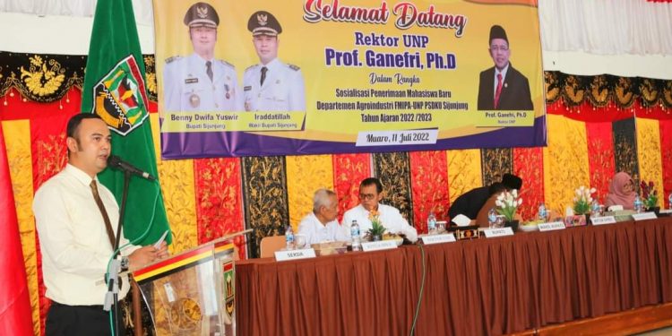 Bupati Benny Hadiri Sosialisasi Penerimaan Mahasiswa Baru Agroindustri FMIPA-UNP PSDKU Sijunjung