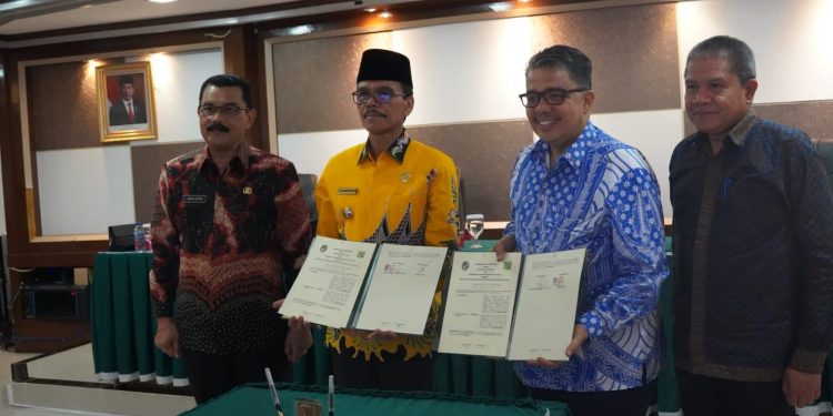 Bupati Safaruddin Lakukan MoU Dengan Rektor UNAND