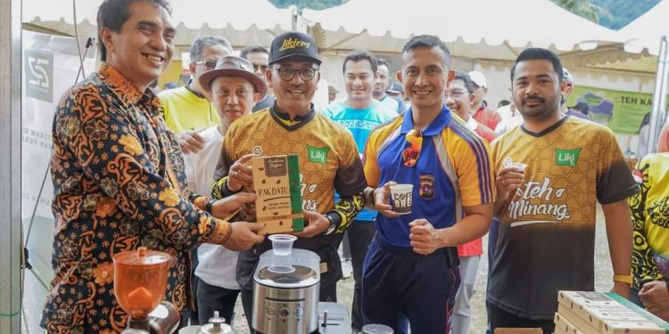 Cicipi Green Tea, White Tea Dan Special Tea serta Tea Walk Susuri Kebun Teh Liki