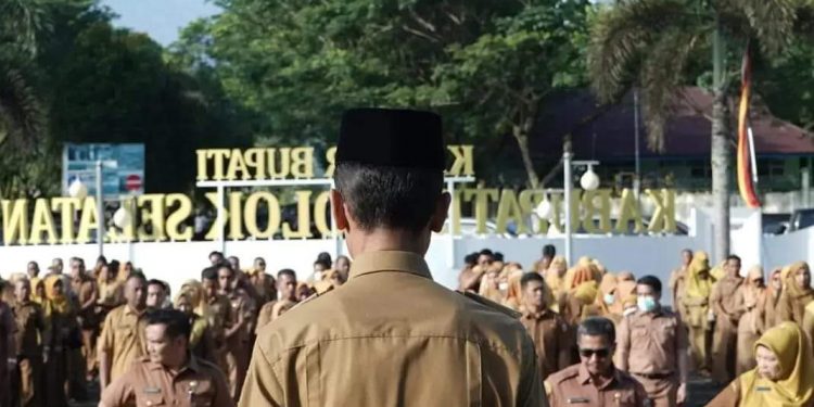 Wabup Solsel Dorong Penyelesaian Pekerjaan Fisik Pembangunan di Solok Selatan