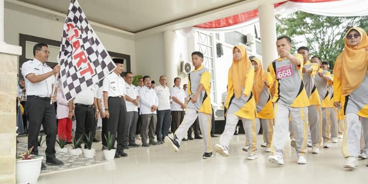 Hari Kedua Lomba Gerak Jalan Kabupaten Solsel : Makin Heboh!