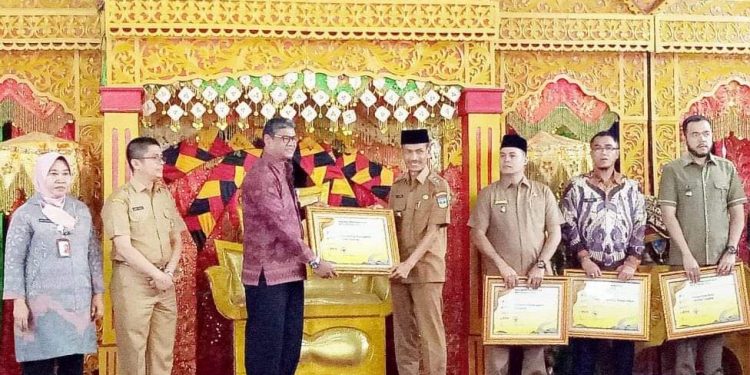 Pemkab Solsel Raih Penghargaan BKN Award 2022