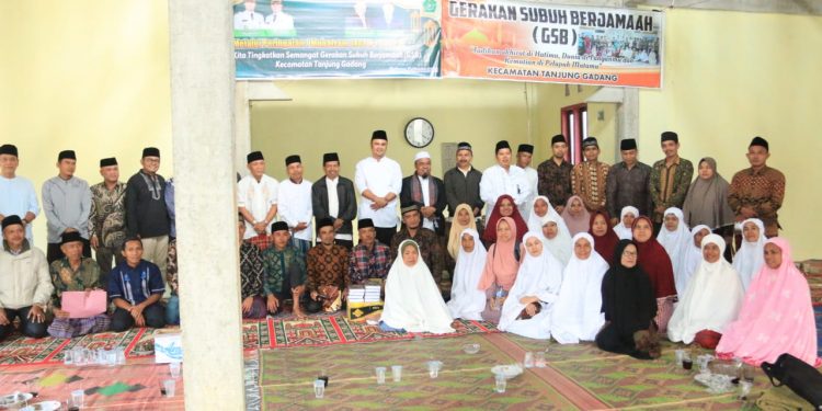 Bupati Sijunjung Benny Dwifa Yuswir Harap Gerakan Subuh Berjamaah Tingkatkan Keimanan dan Ketakwaan