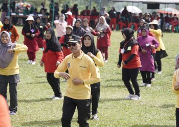 Dorong Masyarakat Sehat, Bupati Limapuluh Kota Buka Lomba Senam Mungo Sehat