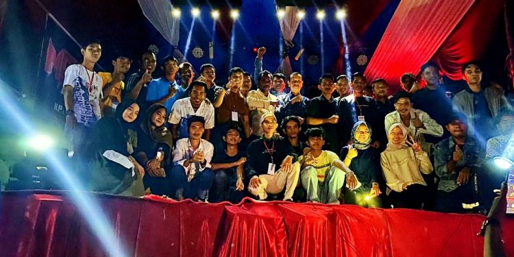 KKN Unitas Kelurahan Kapalo Koto Kolaborasi Dengan Masyarakat Semarakkan HUT RI