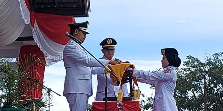 HUT RI Ke- 77, Upacara Pengibaran Bendera Pusaka Merah Putih di Bukittinggi Berlangsung Khidmat