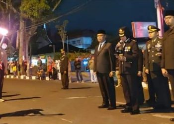 Pawai Obor Taptu Bukittinggi Peringati HUT RI ke 77