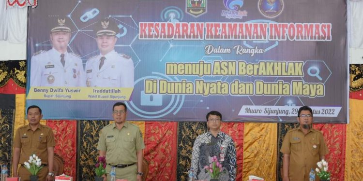 Bupati Sijunjung Benny Dwifa Yuswir Buka Literasi Kesadaran Keamanan Informasi