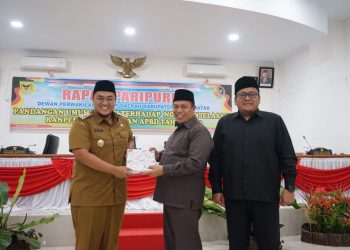 Fraksi DPRD Sampaikan Pandangan Umum Ranperda Perubahan APBD Tahun 2022
