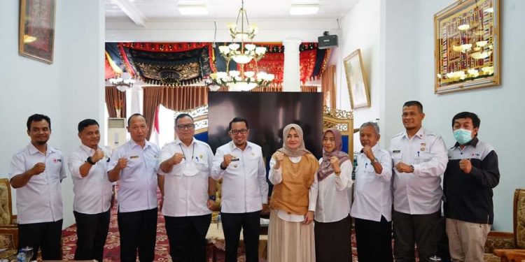 Sebelum Gelar Muscab Pengurus PMI Tanah Datar Audiensi Dengan Bupati Tanah Datar