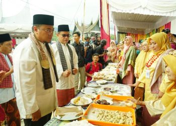 Wabup Richi Buka Pandai Sikek Festival