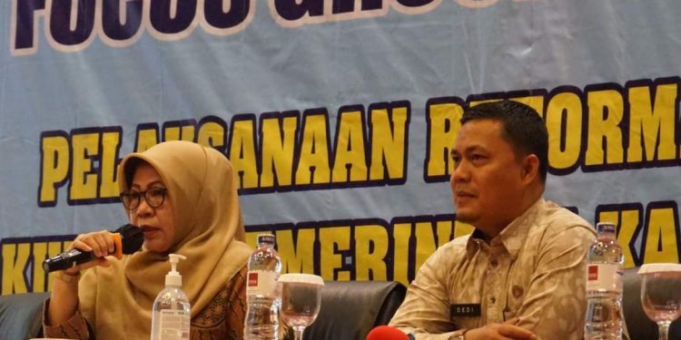 Pemda Tanah Datar Perangi Informasi dan Hoaks dengan “KOPI SAKAREK”