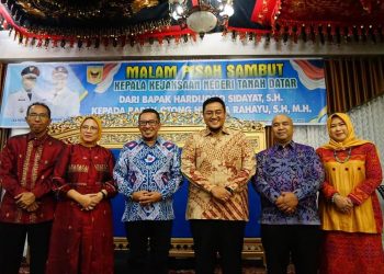 Malam Pisah Sambut, Otong Hendra Rahayu Kajari Tanah Datar Baru