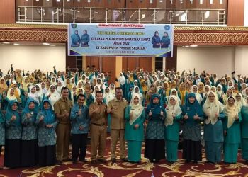Bupati Rusma Yul Anwar Buka Bimtek Tim PKK