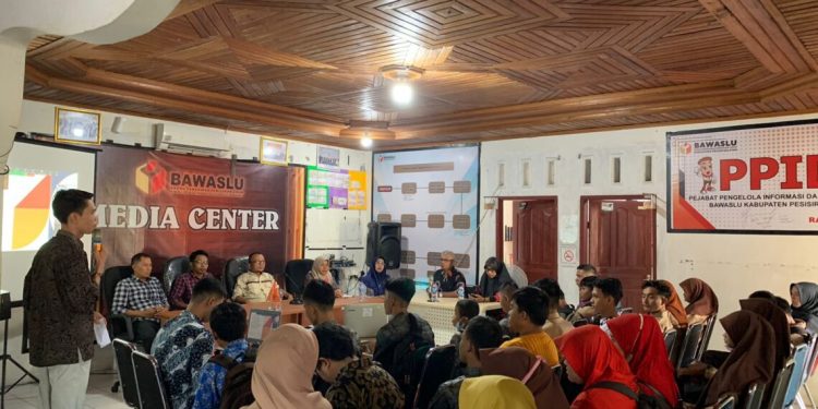 Bawaslu Pesisir Selatan Rakor Pemilu Bersama Disabilitas