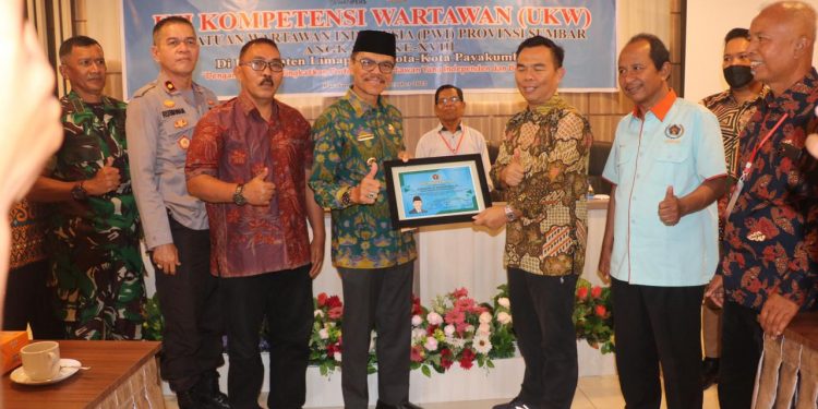 PWI Pusat Apresiasi Bupati Safaruddin Wujudkan UKW di Limapuluh Kota- Payakumbuh