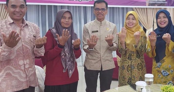 Nelia Berijazah Maritim Berlabuh Jadi Petani Prestasi Nasional