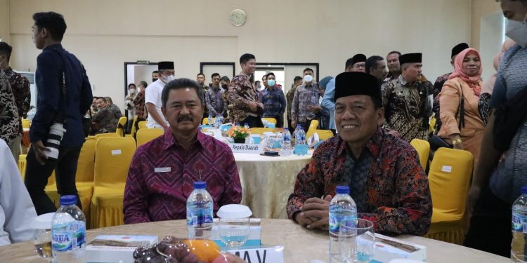 Wakil Ketua DPRD Suwirpen Suib Hadiri Sertijab Ketua BPK Perwakilan Sumbar