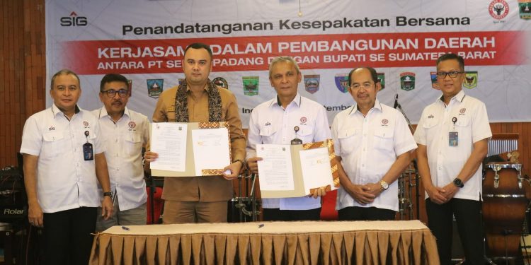Percepat Pembangunan Daerah, Pemkab Sijunjung MoU Dengan PT Semen Padang