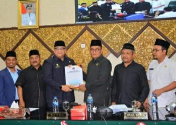 DPRD Kota Padang Rapat Paripurna Sepakati KUPA-PPAS Perubahan APBD 2022