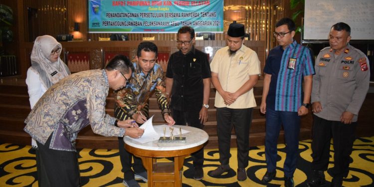 DPRD Pessel Paripurna Persetujuan Ranperda Pertanggungjawaban APBD TA 2021
