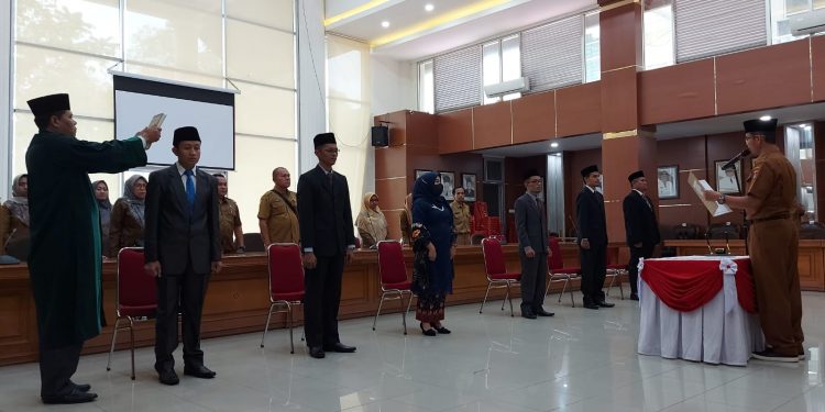 6 Pejabat Administrator dan Pengawas Bukittinggi Dilantik