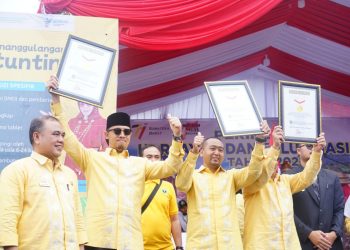 Bukittinggi Pecahkan Rekor Dunia Sajian 5110 Gelas Teh Talua