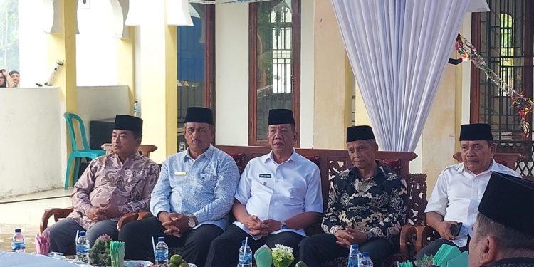 Bupati Pesisir Selatan Rusma Yul Anwar Peresmian Pelaksanaan Sholat Jum’at di Mesjid Sidratul Amal
