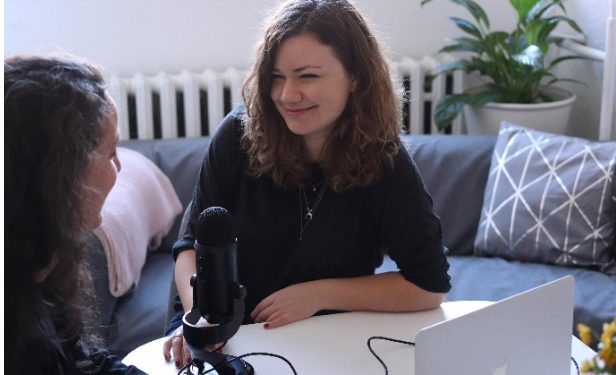 5 Cara Merawat Penampilan untuk Reporter Lapangan