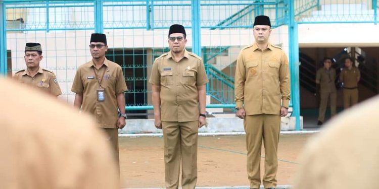 Tingkatkan Disiplin, Pemkan Sijunjung Lakukan Apel Gabungan