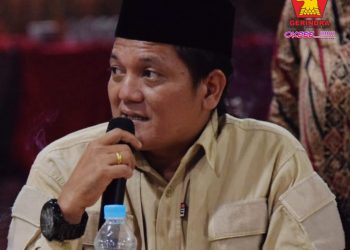 Madra Indriawan Bagikan 1.570 Paket Buku dan Alat Tulis Melalui Dana Aspirasi